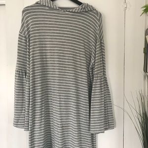 Bell sleeve hooded dress